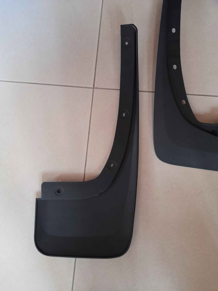 Ford Ranger T6 / T7 Single Cab Mudflaps Set for sale - Private Seller