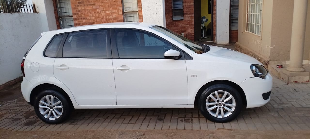 Used 2014 Volkswagen Polo Vivo hatch 1.4 Trendline auto - Private Seller Used 2014 Volkswagen Polo Vivo hatch 1.4 Trendline auto - Private Seller