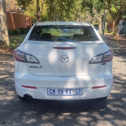 Used 2013 Mazda Mazda3 sedan 1.6 Dynamic - Private Seller Used 2013 Mazda Mazda3 sedan 1.6 Dynamic - Private Seller