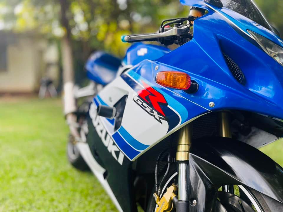 BARGAIN SUZUKI GSXR750 20th ANNIVERSARY EDITION - Private Seller