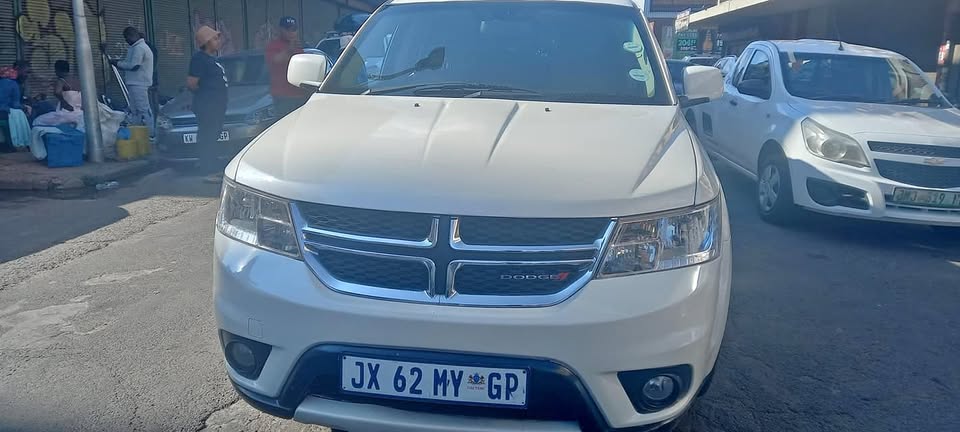2014 DODGE JOURNEY RT 3.6 PETROL, AUTOMATIC TRANSMISSION, WHITE COLOUR