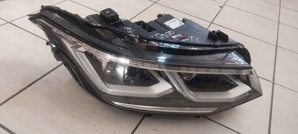 VW TIGAUN IQ HEADLIGHT 2020 LED RHS