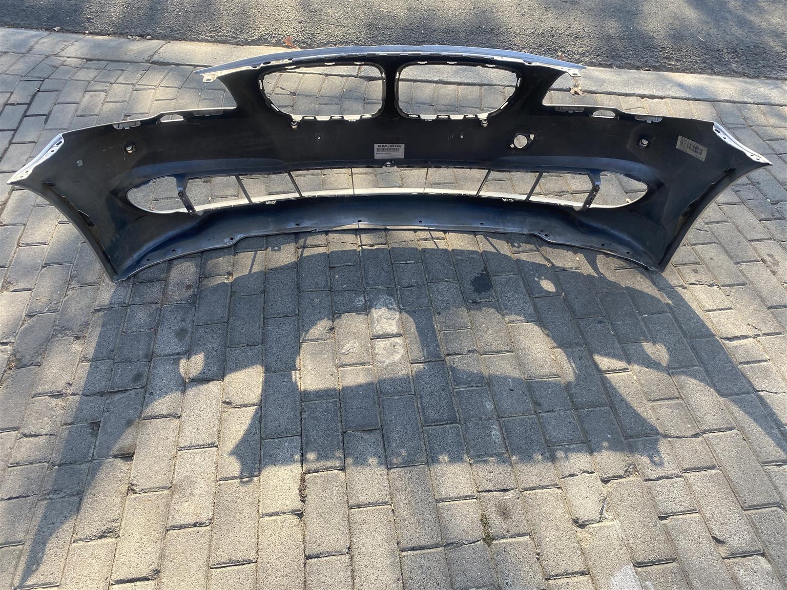 2016 BMW 5 SERIES F10 FRONT BUMPER FOR SALE. IN PRISTINE CONDITION
