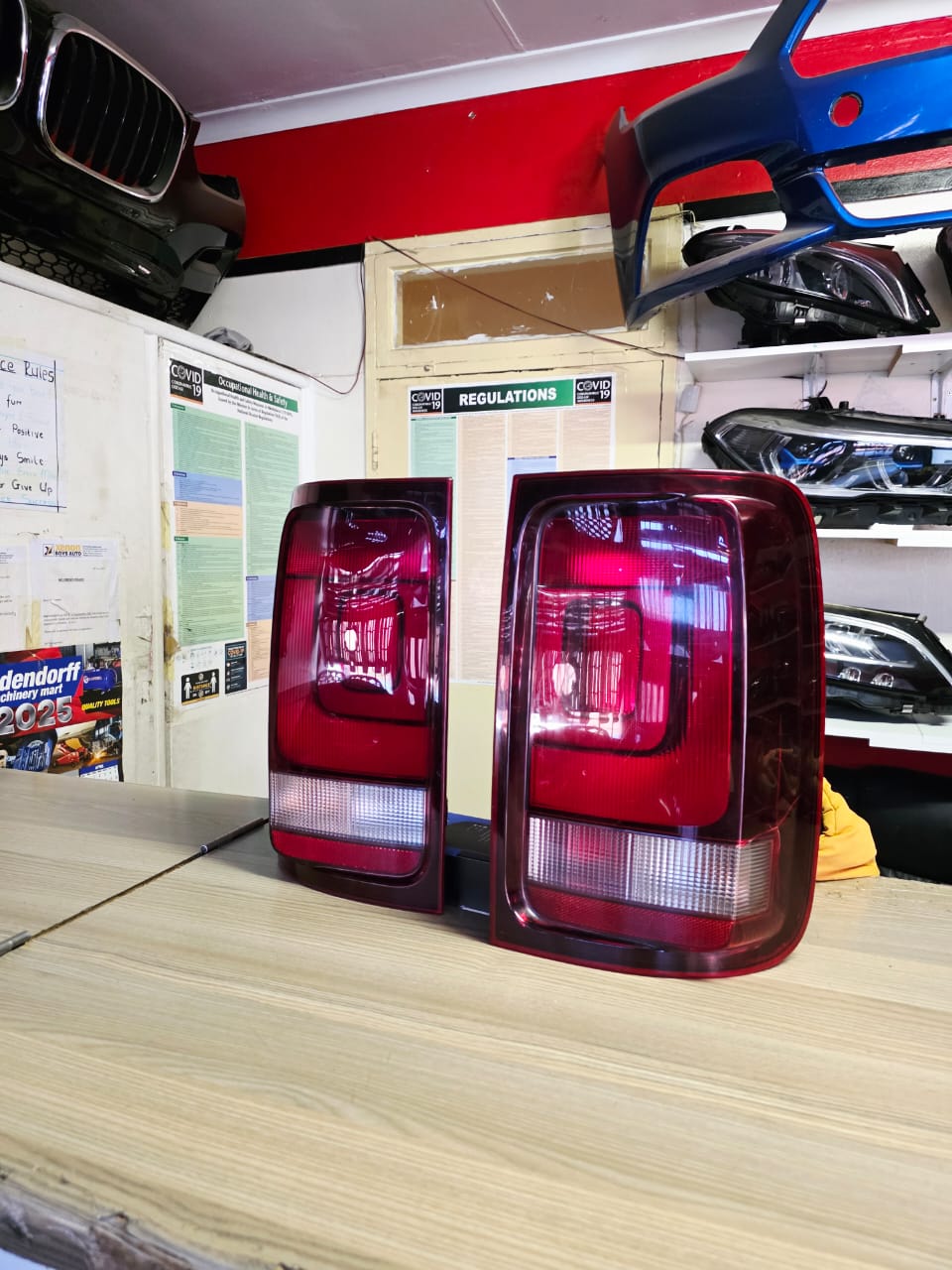 2019 VW AMAROK V6 TAILLIGHT LEFT AND RIGHT FOR SALE - Private Seller 2019 VW AMAROK V6 TAILLIGHT LEFT AND RIGHT FOR SALE - Private Seller