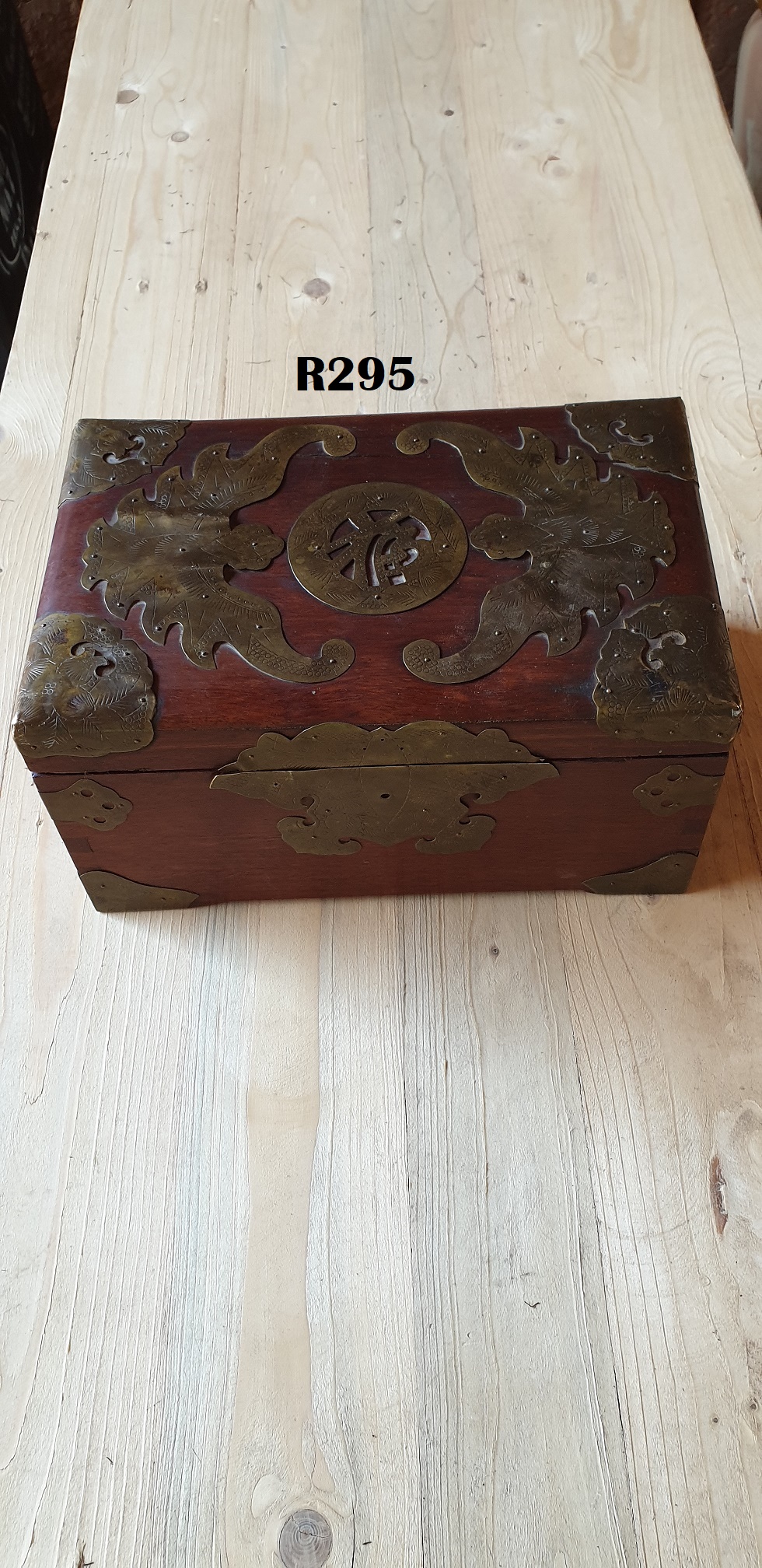 oriental jewelry box