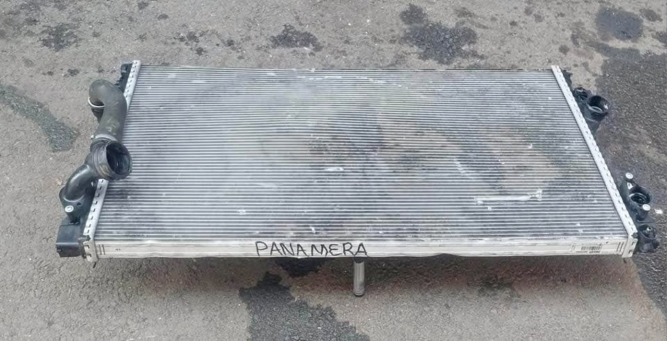 Porsche Panamera radiator - Private Seller Porsche Panamera radiator - Private Seller
