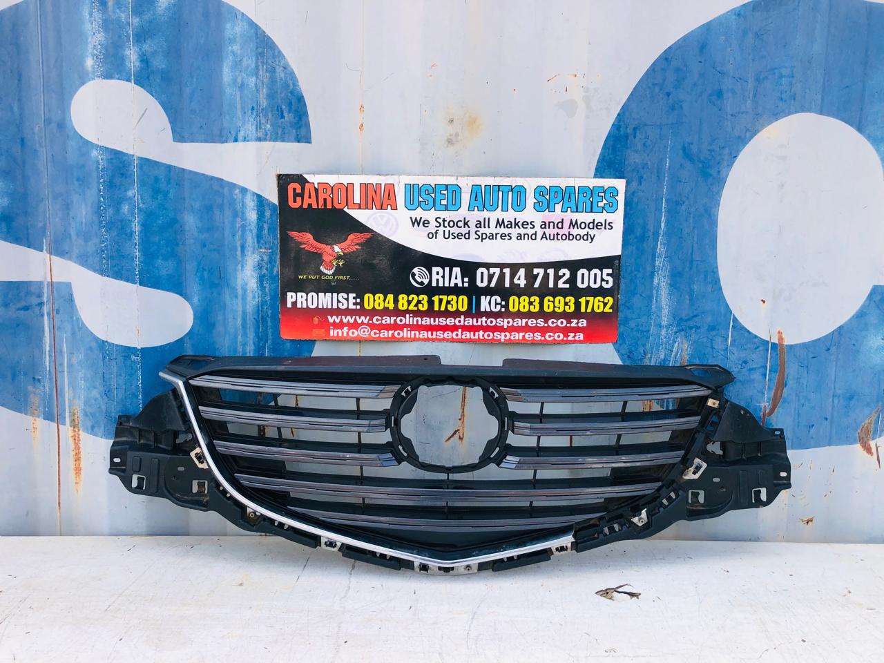 Mazda Cx-5 radiator grill with no badge (chrome damaged) - Private Seller Mazda Cx-5 radiator grill with no badge (chrome damaged) - Private Seller