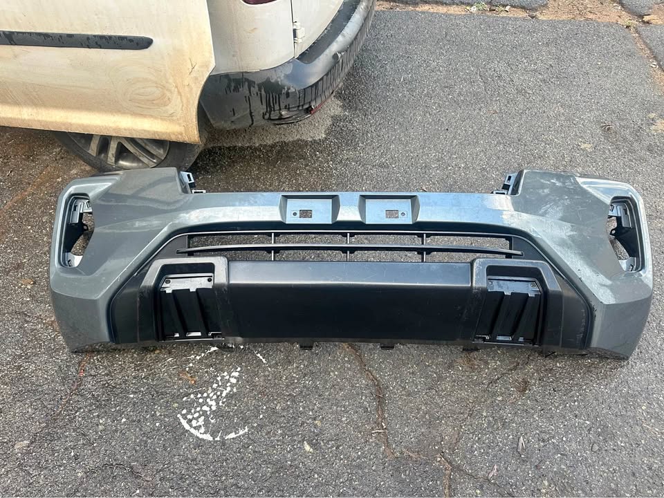 Nissan navara front bumper - Private Seller Nissan navara front bumper - Private Seller