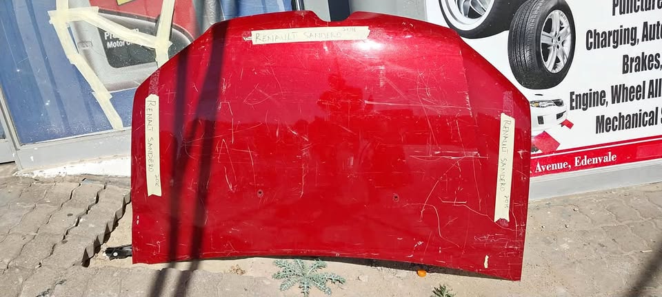 RENAULT SANDERO BONNET 2018 - Private Seller