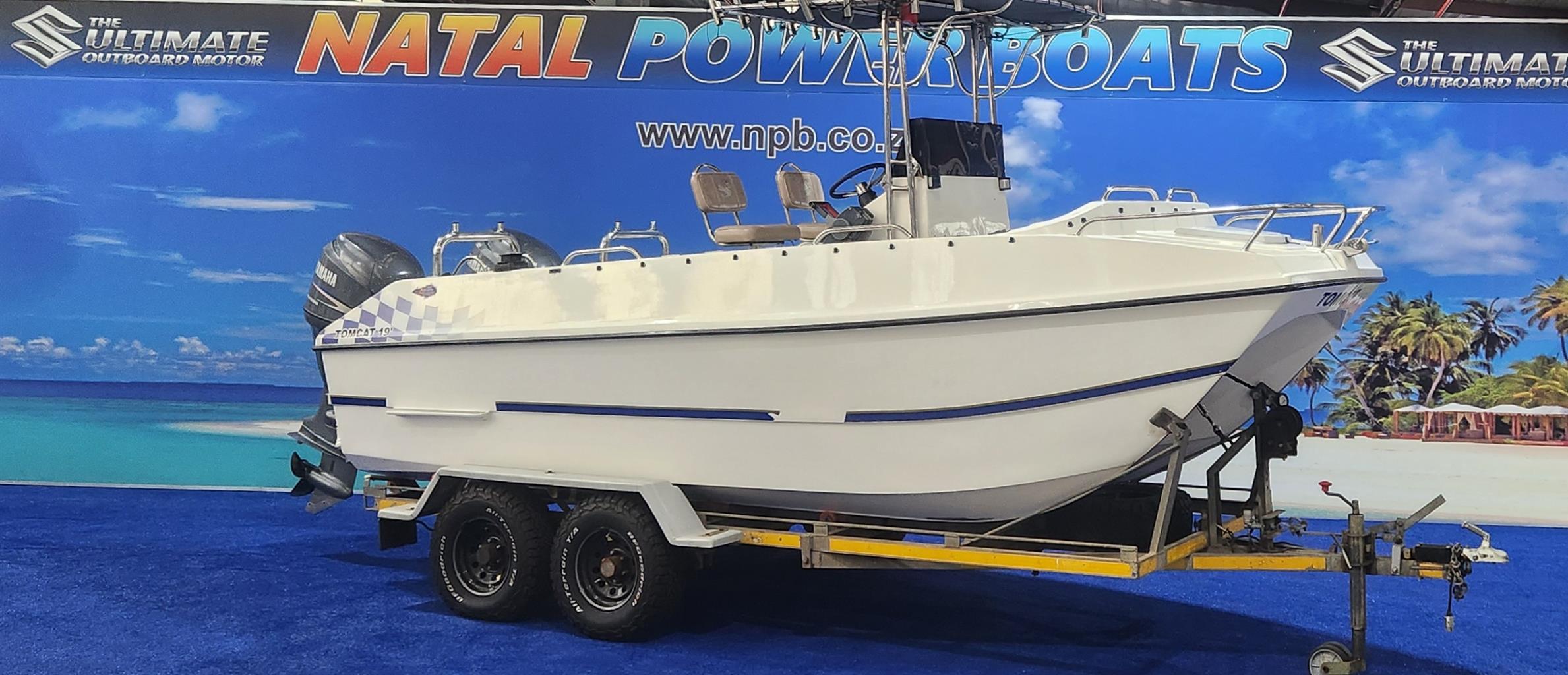 TOMCAT 19 FT CC 2008 MODEL ON TRAILER 2 115 HP YAMAHA 4 STROKES