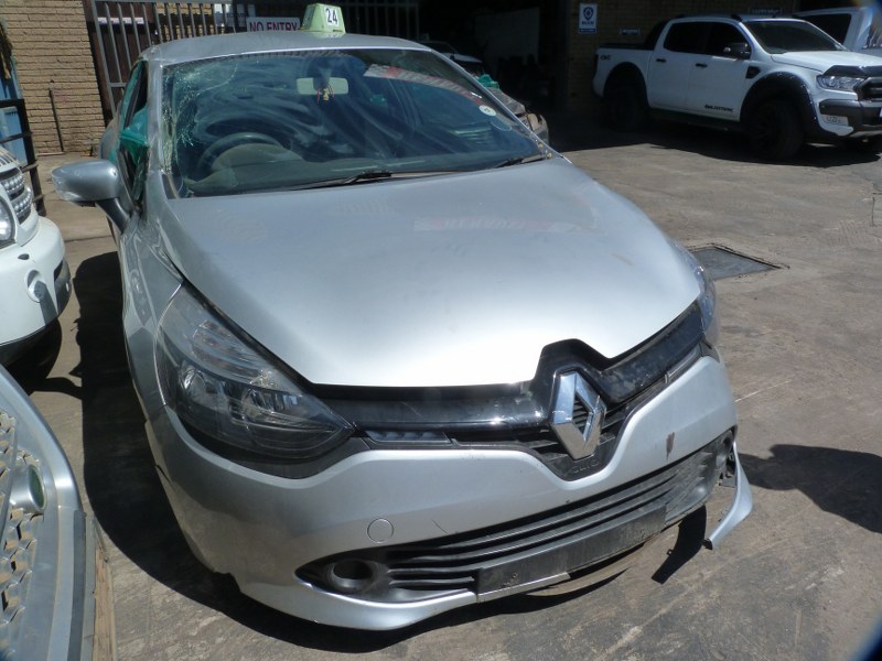 Renault Clio IV 1.2 Authentique Manual Silver - 2014 STRIPPING FOR SPARES - Private Seller