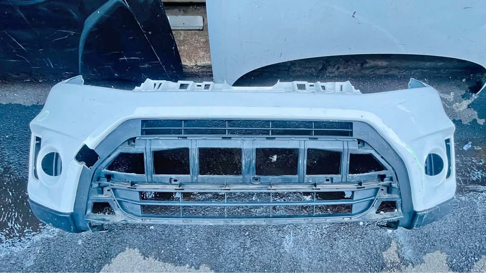 Suzuki Vitara Bumper - Private Seller Suzuki Vitara Bumper - Private Seller