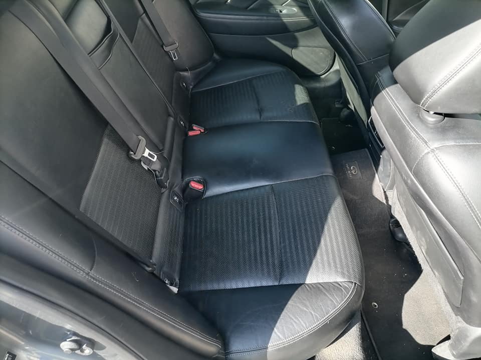 2014 infiniti Q50 2.2d Automatic with a leather seat and sunroof 360 Camera and Reserve Sensor