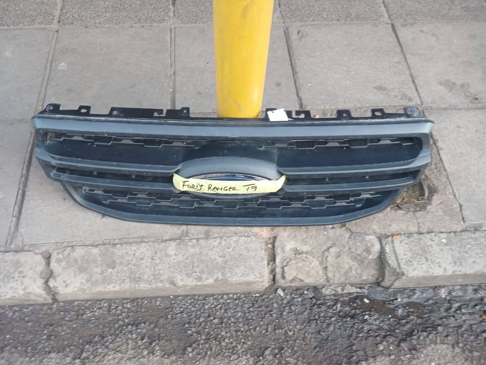 Ford Ranger T9 grill - Private Seller