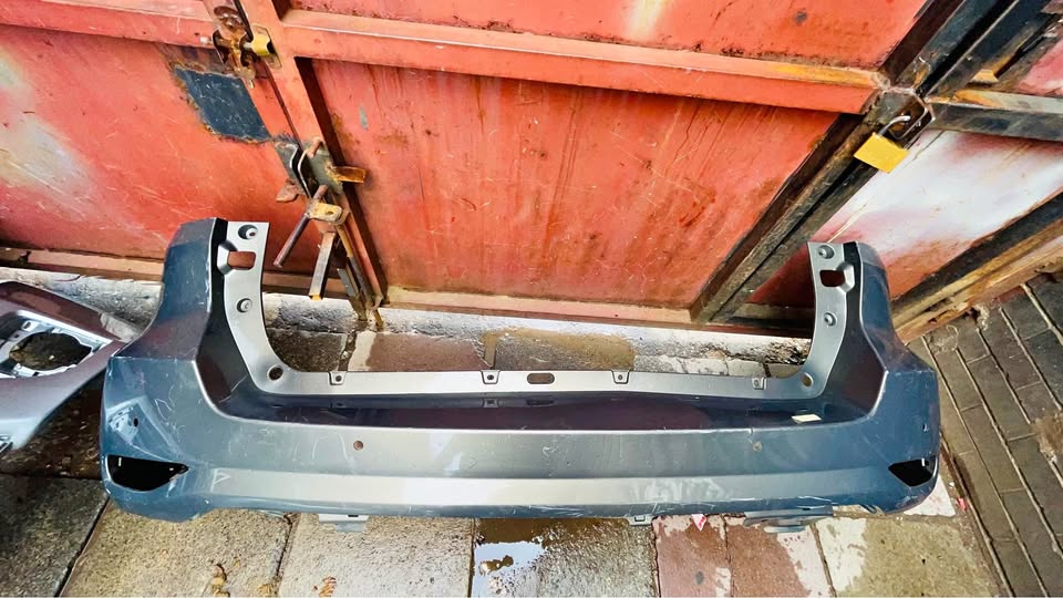 Toyota Fortuner GD6 Back bumper - Private Seller Toyota Fortuner GD6 Back bumper - Private Seller