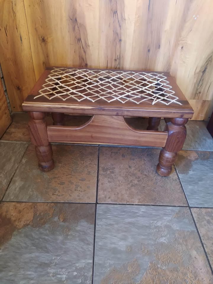 Vintage riempies foot stool Vintage riempies foot stool