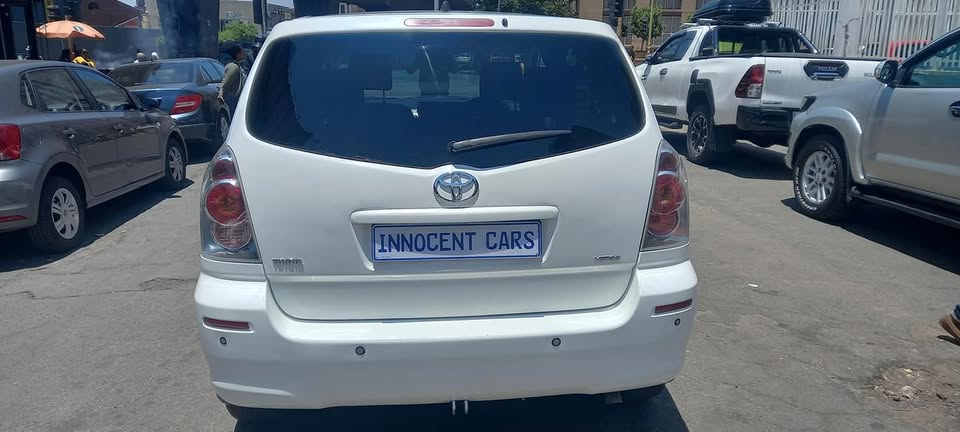 2006 TOYOTA COROLLA VERSO 1.6 PETROL, MANUAL TRANSMISSION, WHITE COLOUR, MILEAGE 102000KM,