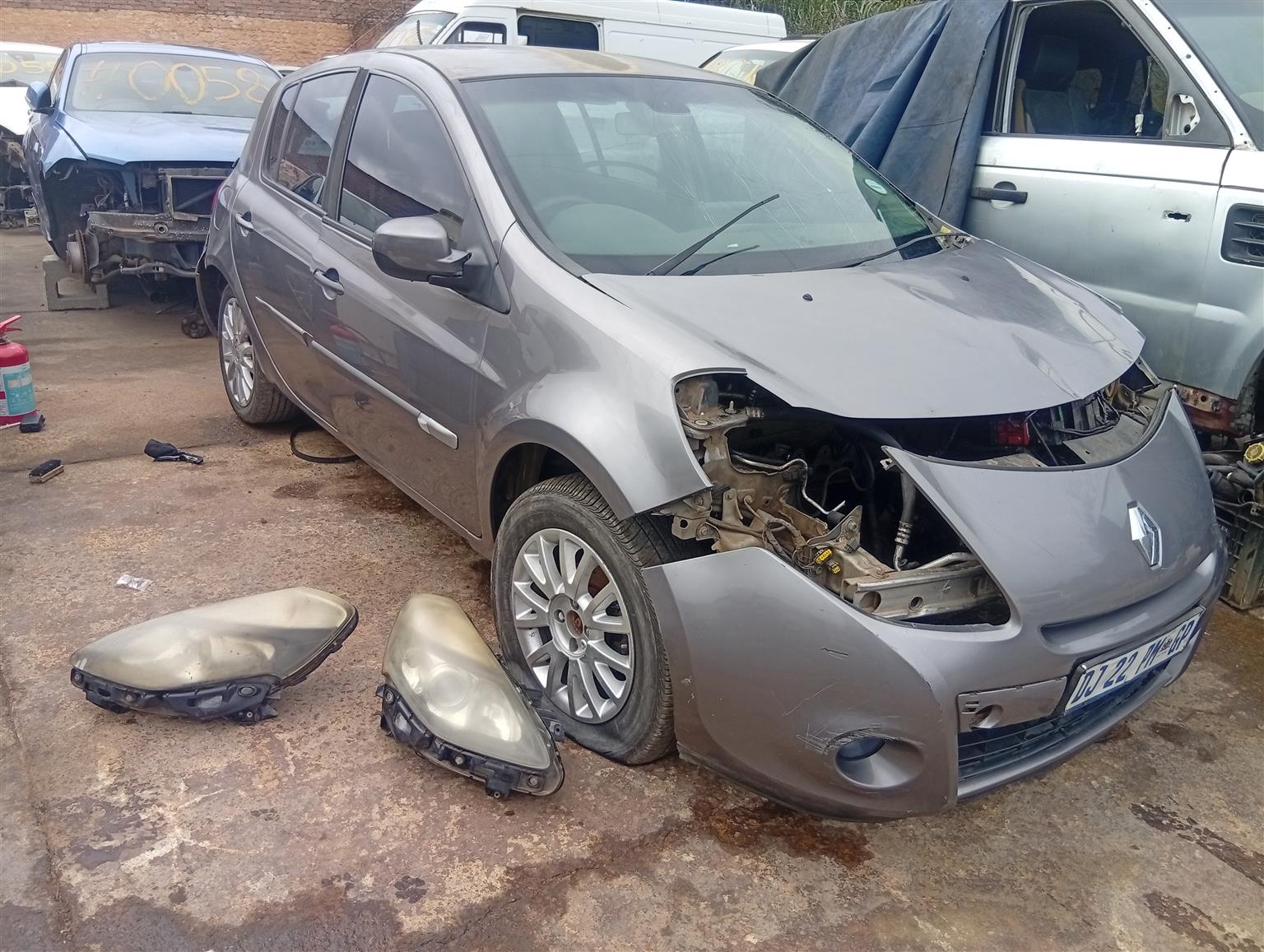 2007 Renault Clio stripping for spares - Private Seller 2007 Renault Clio stripping for spares - Private Seller