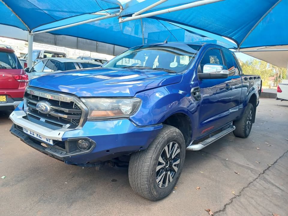 2016 FORD RANGER 2.2 6SPEED D/C Transmission: Manual Mileage: 94000km Fueltype: Diesel Blue