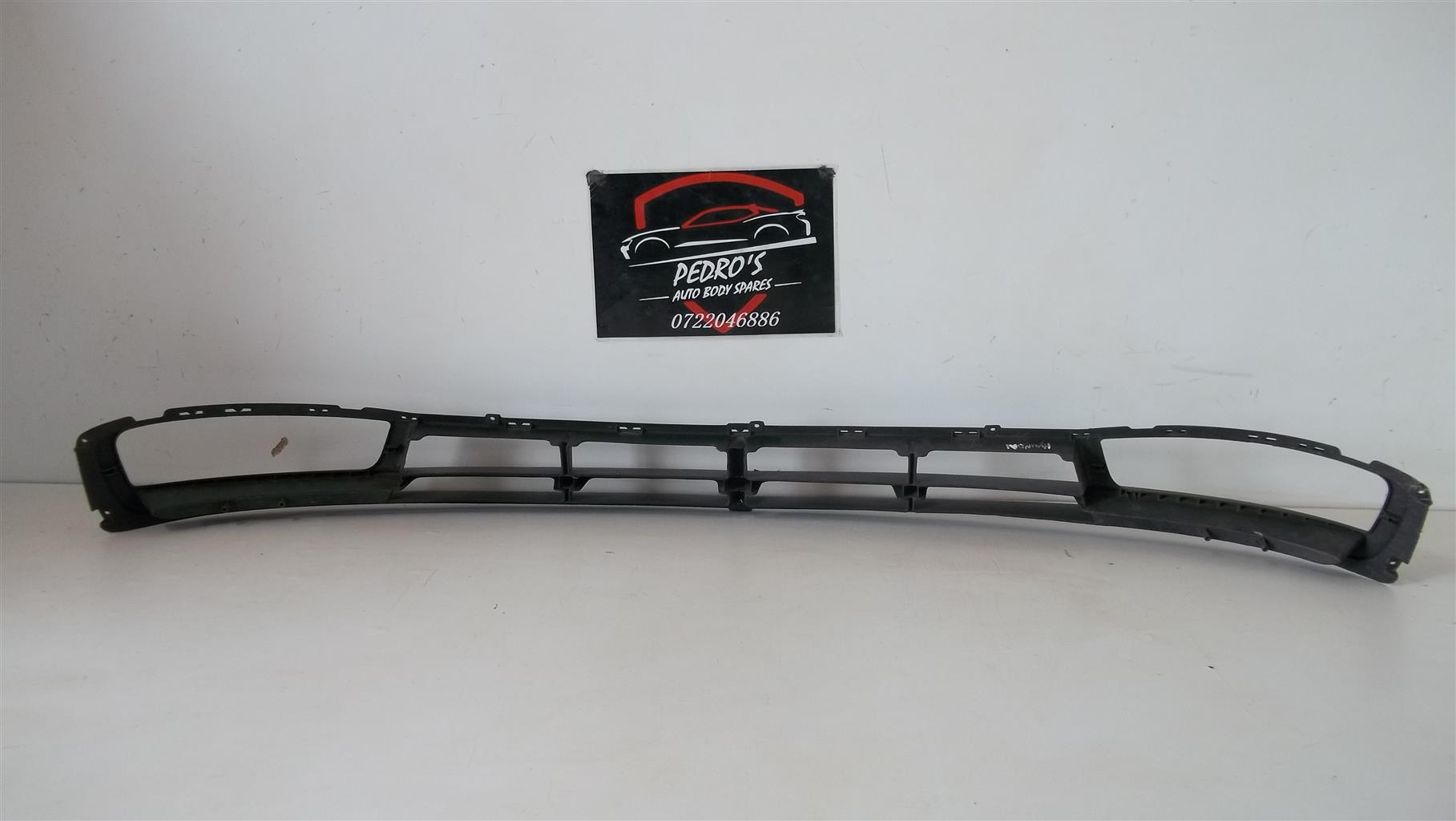 Hyundai Accent grille - Private Seller
