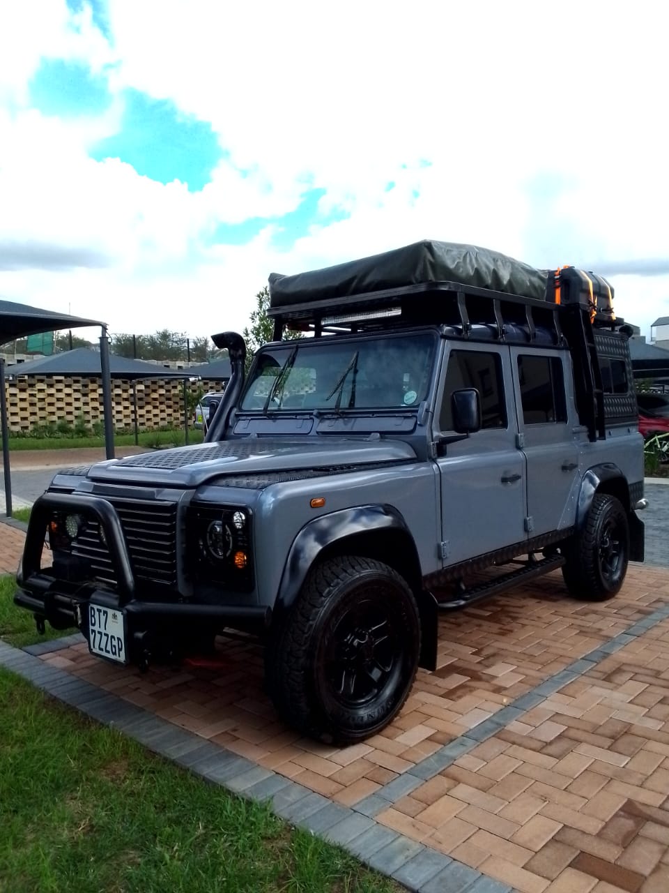 Landrover Defender For Sale | Junk Mail Marketplace