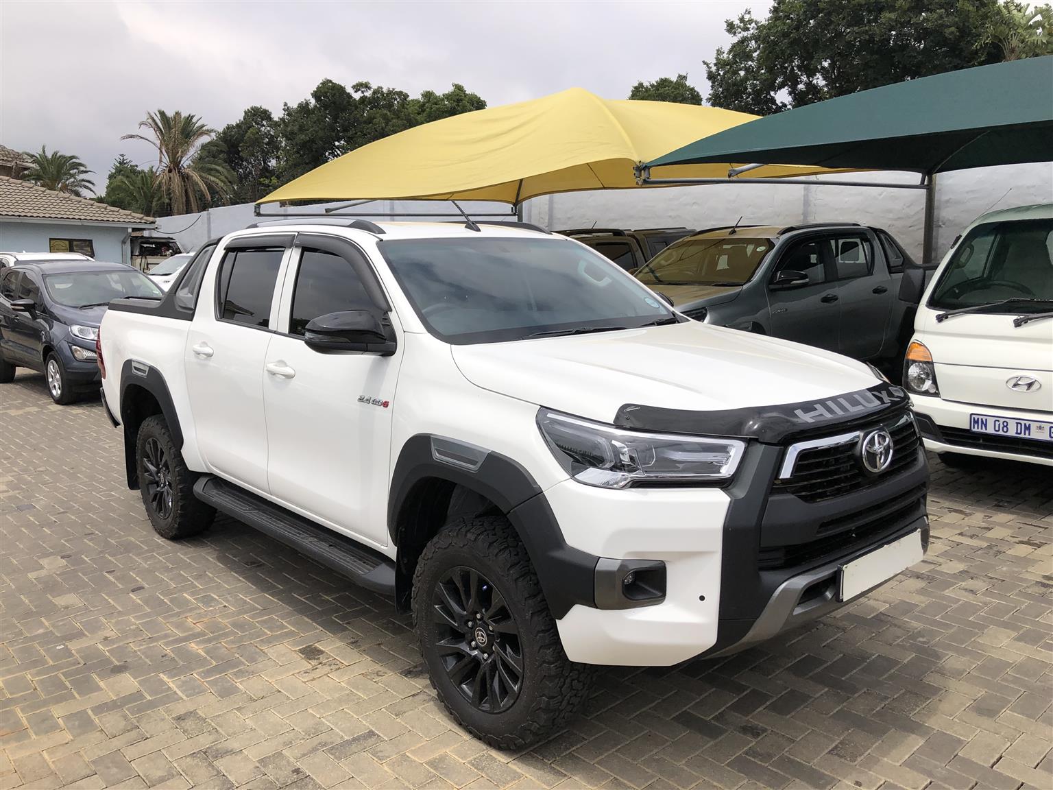 Used 2024 Toyota Hilux 2.4GD-6 double cab 4x4 Raider manual - Private Seller Used 2024 Toyota Hilux 2.4GD-6 double cab 4x4 Raider manual - Private Seller