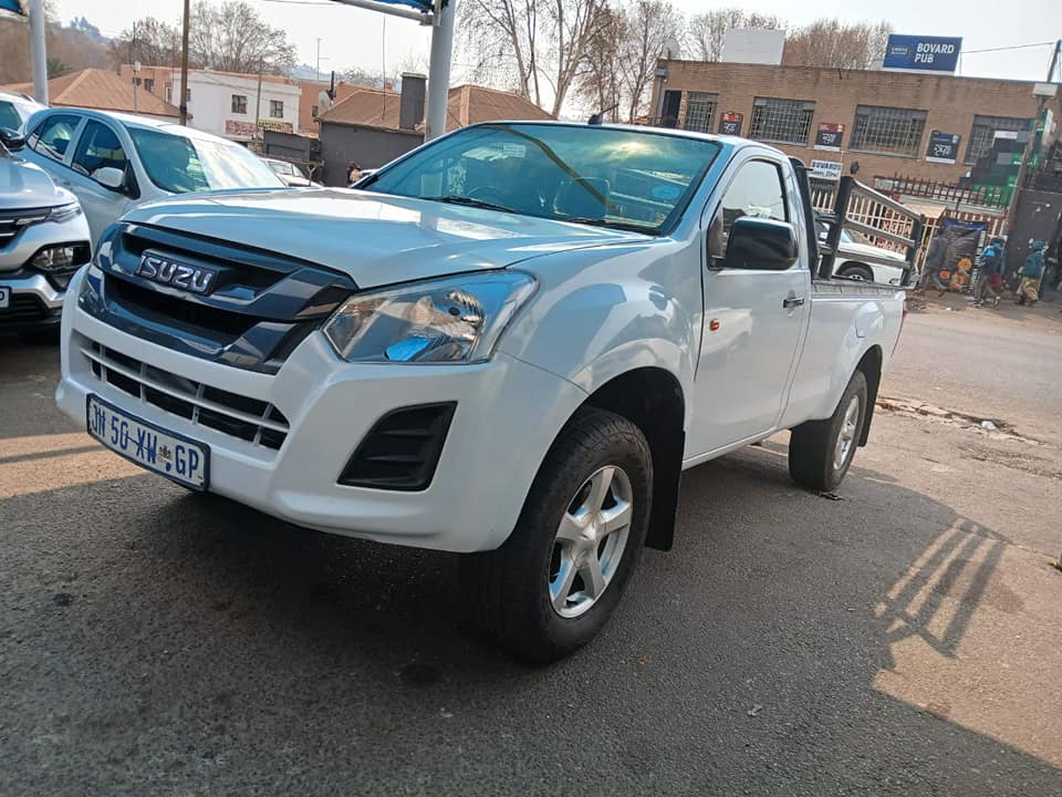 2017 ISUZU KB300 DTEQ (DIESEL) 4X2 SINGLE CAB MANUAL