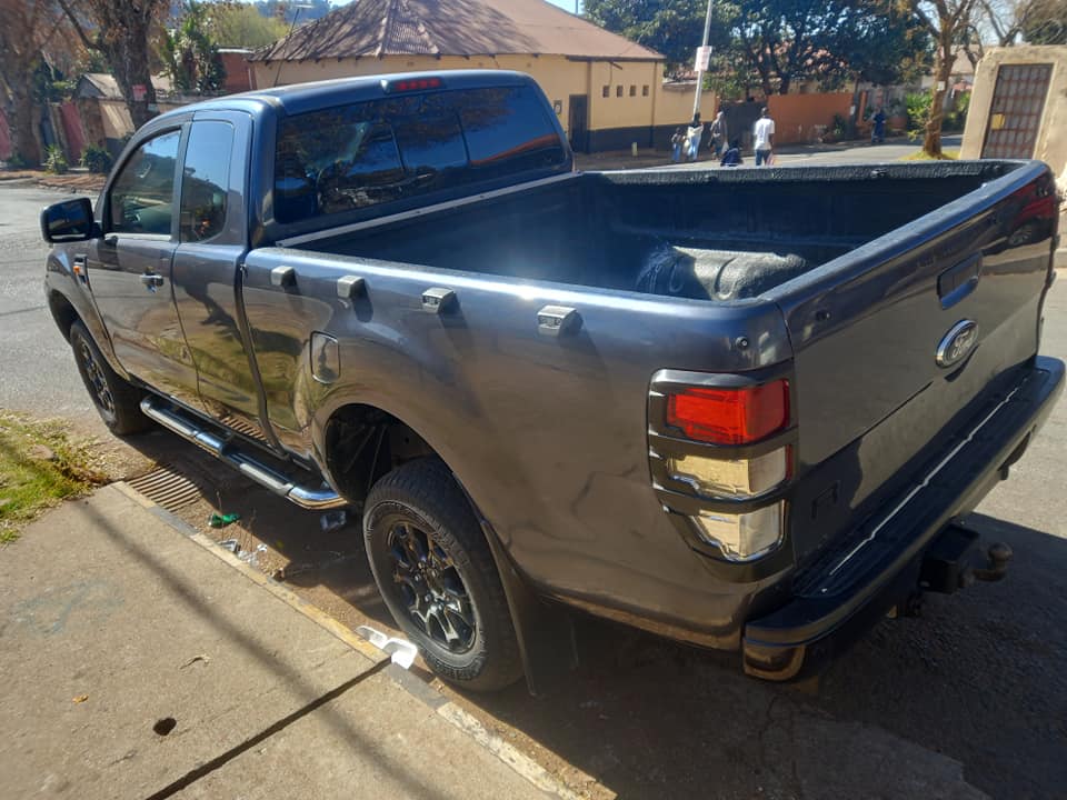 2013 FORD RANGER EXTRACAB 2.2 DIESEL, MANUAL, GREY COLOR, MILEAGE