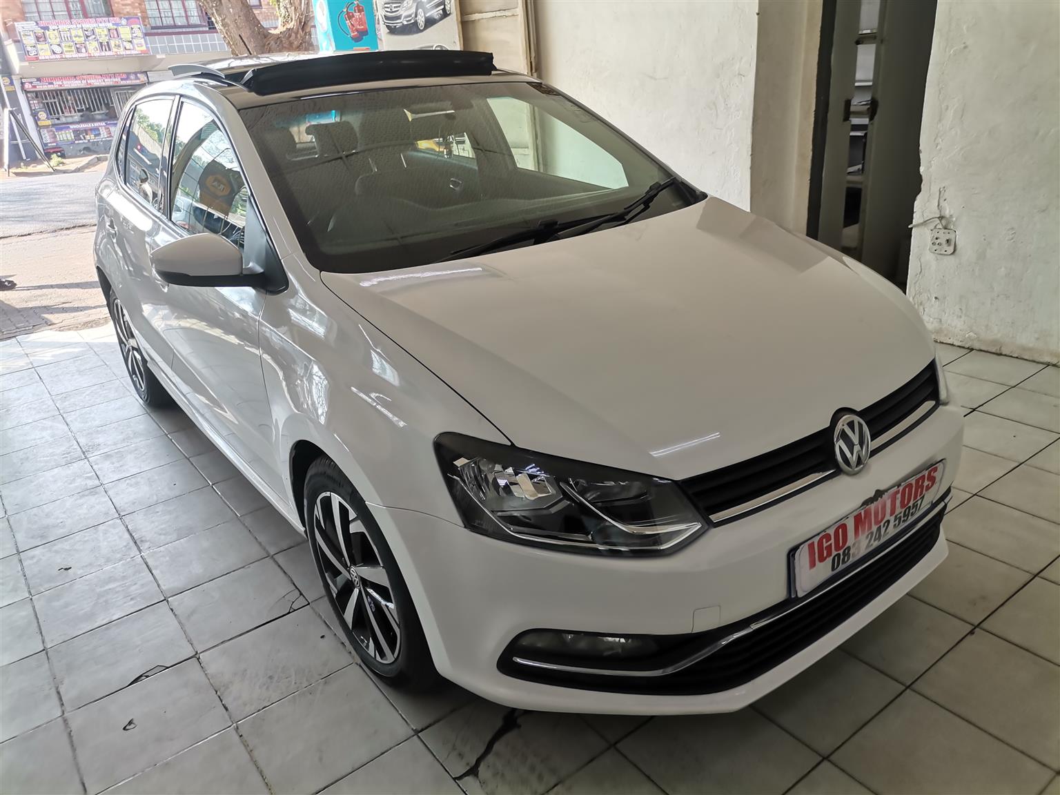 Volkswagen polo online wit