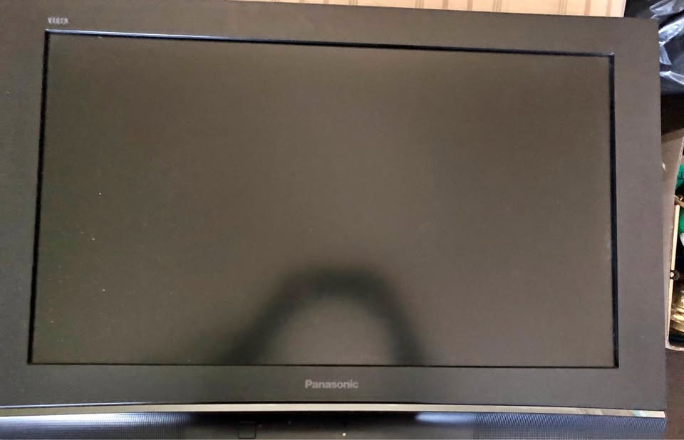Panasonic TV for Sale – Model TX-32LE8X
