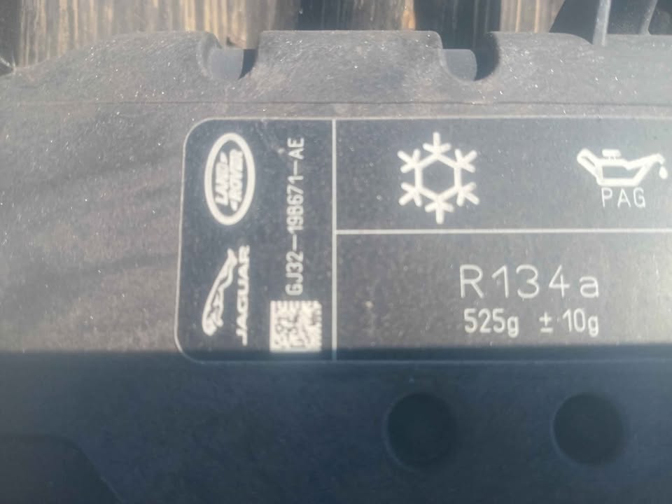 Land rover discovery front top stiffiner - Private Seller Land rover discovery front top stiffiner - Private Seller
