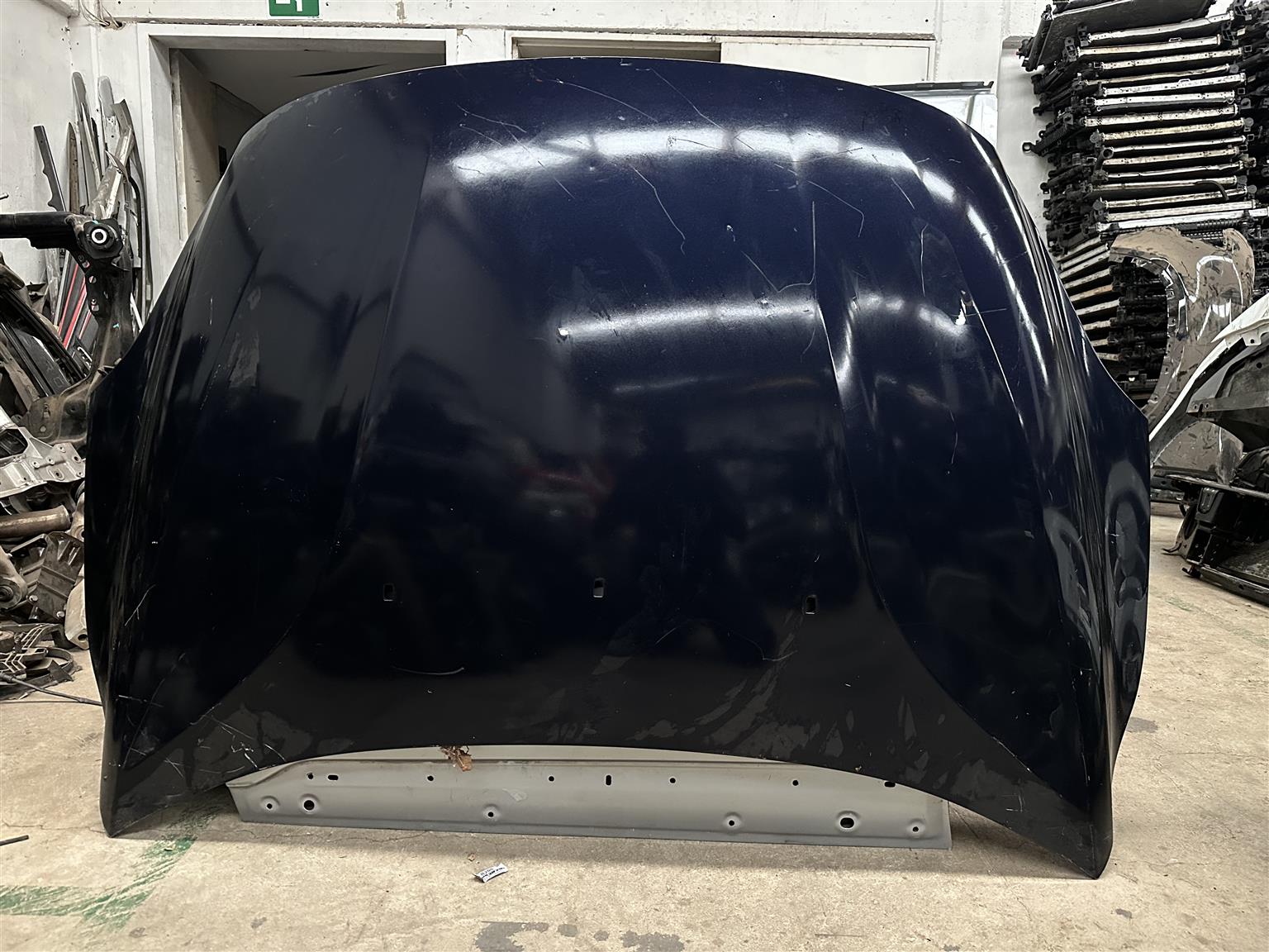 Volvo V40 Bonnet - Private Seller Volvo V40 Bonnet - Private Seller