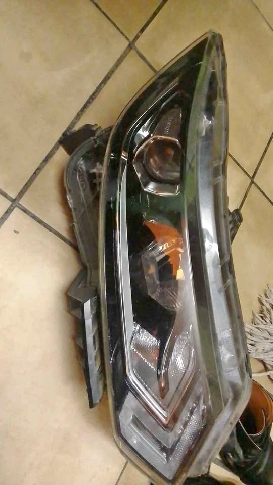 Nissan qashqai headlights - Private Seller Nissan qashqai headlights - Private Seller