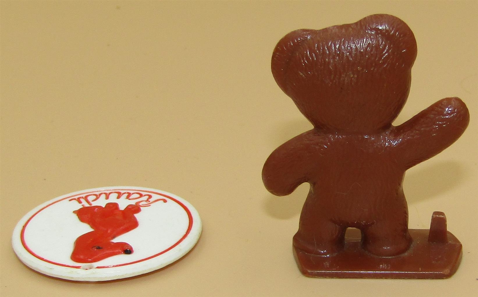 Bear & Dog Plastic Silhouette Figurine & Disc