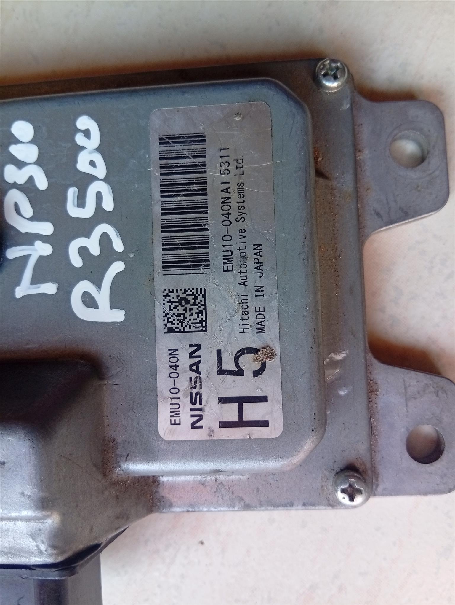 2016-2023 nissan juke Navara np300 ECU computer box - Private Seller