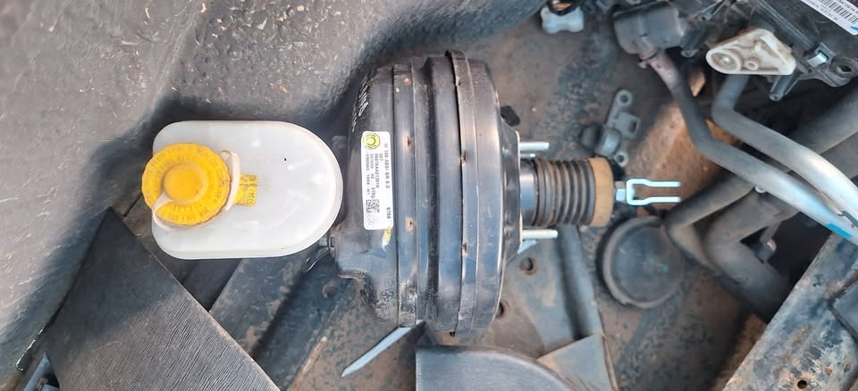 Toyota hilux D4X break booster available