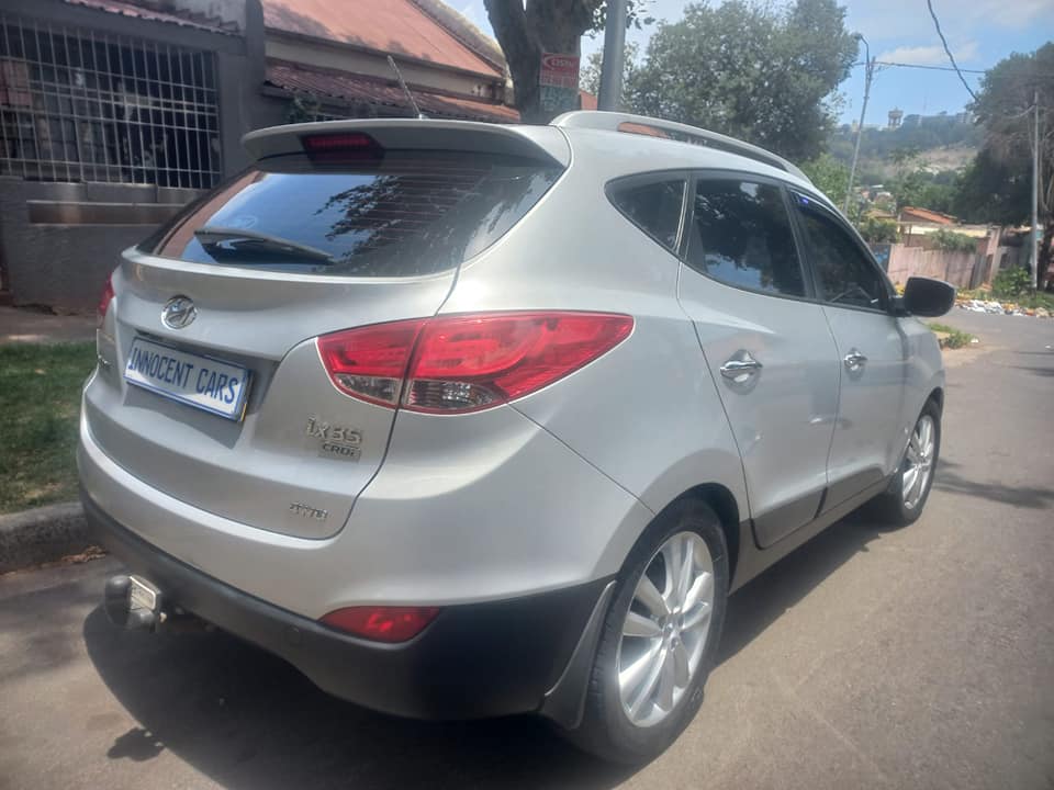 2010 HYUNDAI ix35 SUV 2.0 CRDI DIESEL, AUTOMATIC 4X4, SILVER COLOR, MILEAGE