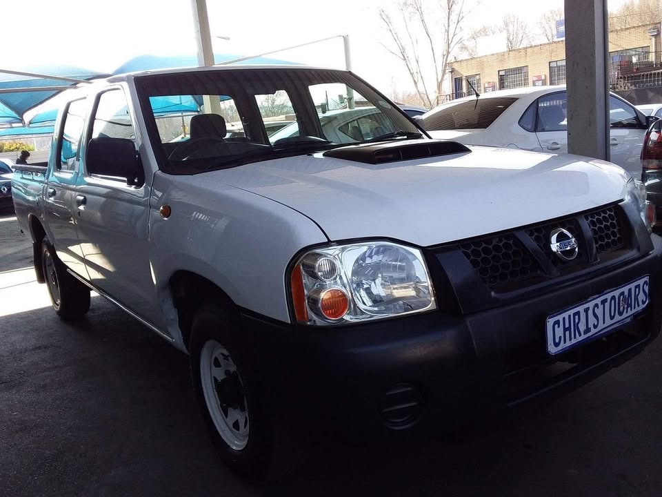 2012 Nissan NP300 Hard Body single cab 2012