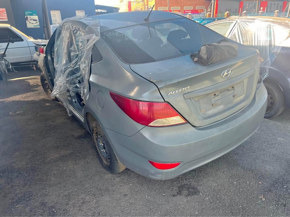 2019 HYUNDAI ACCENT STRIPPING FOR SPARES - Private Seller