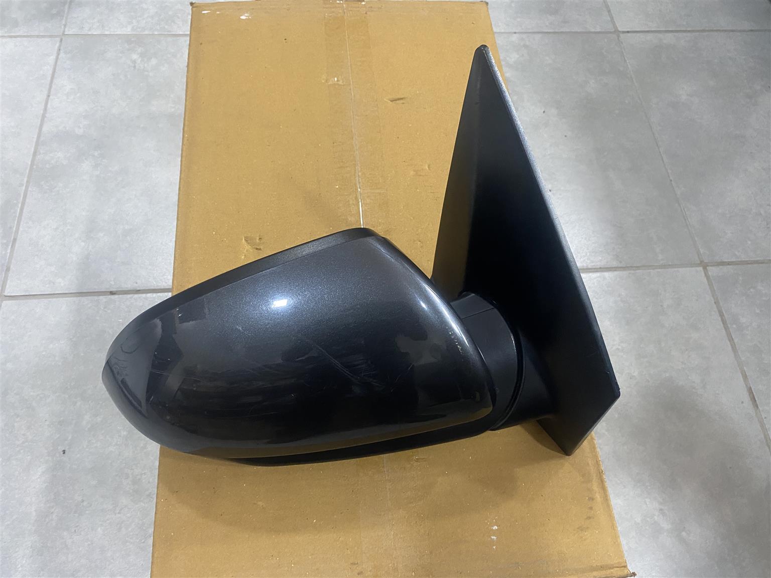 2018 KIA RIO ELECTRONIC DOOR MIRROR RIGHT SIDE FOR SALE. IN EXCELLENT CONDITION - Private Seller 2018 KIA RIO ELECTRONIC DOOR MIRROR RIGHT SIDE FOR SALE. IN EXCELLENT CONDITION - Private Seller