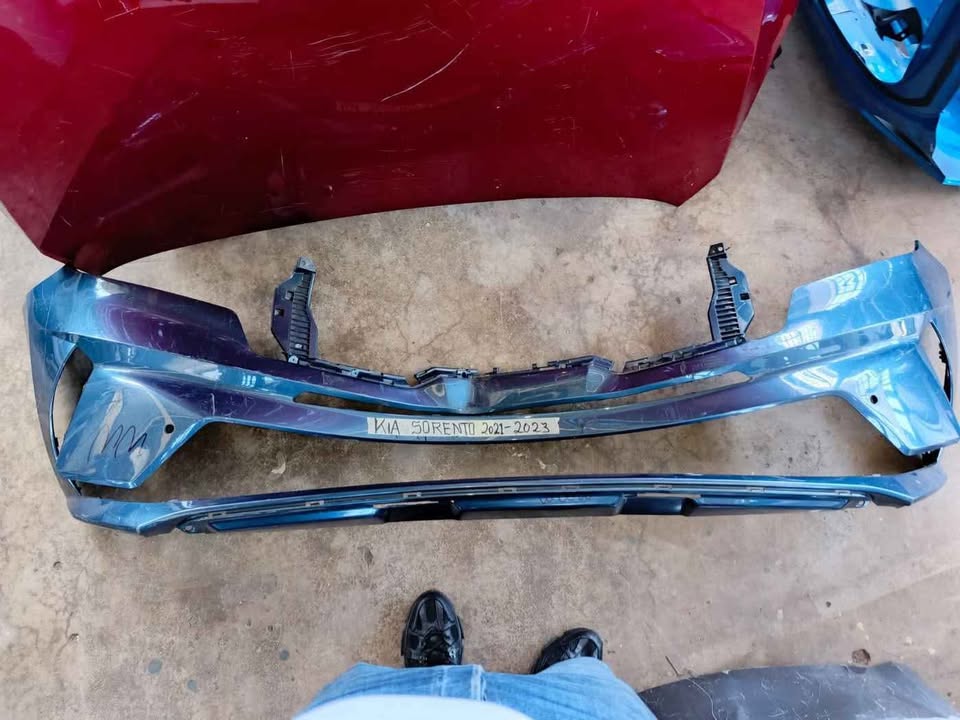 2021 KIA SORENTO FRONT BUMPER - Private Seller 2021 KIA SORENTO FRONT BUMPER - Private Seller