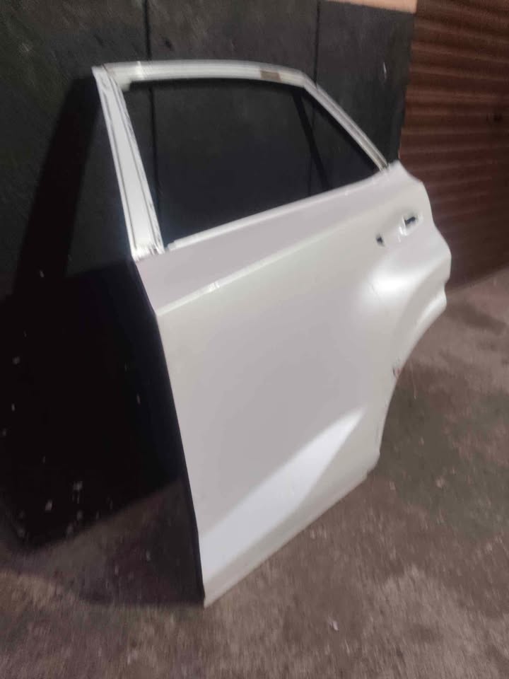 Lexus NX 300 left rear door - Private Seller Lexus NX 300 left rear door - Private Seller
