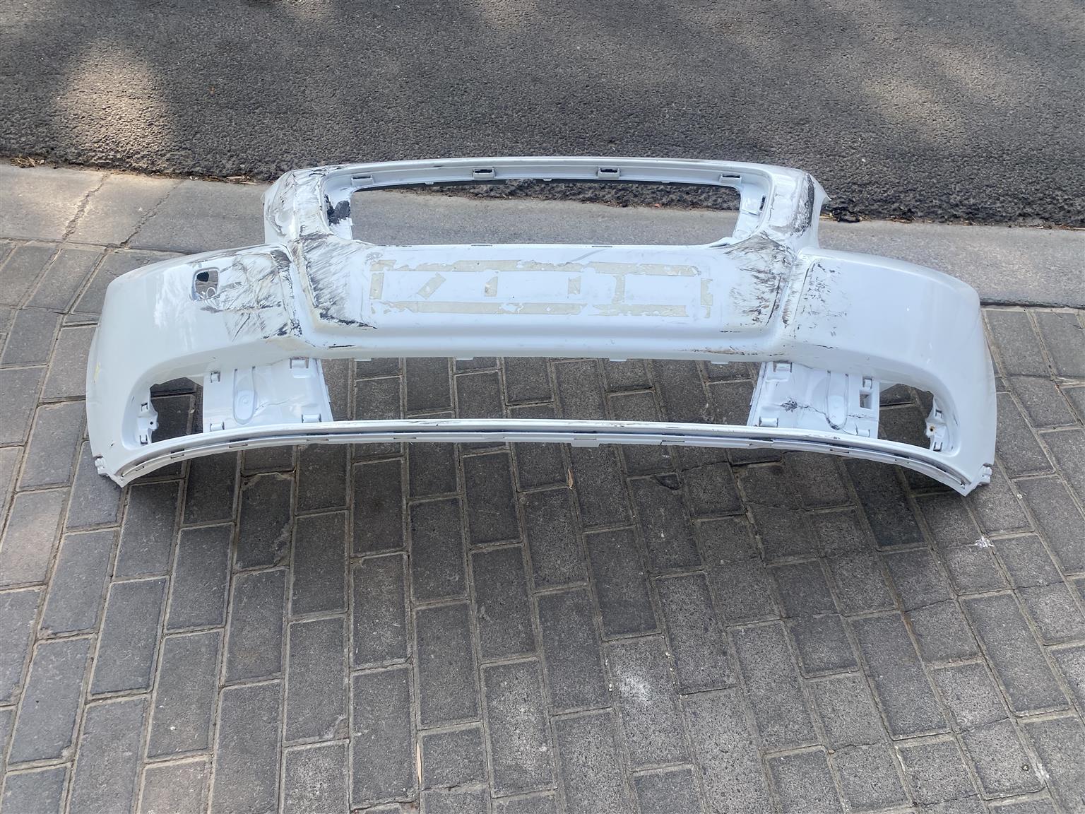 2010 VOLVO S40 FRONT BUMPER FOR SALE. IN EXCELLENT CONDITION - Private Seller