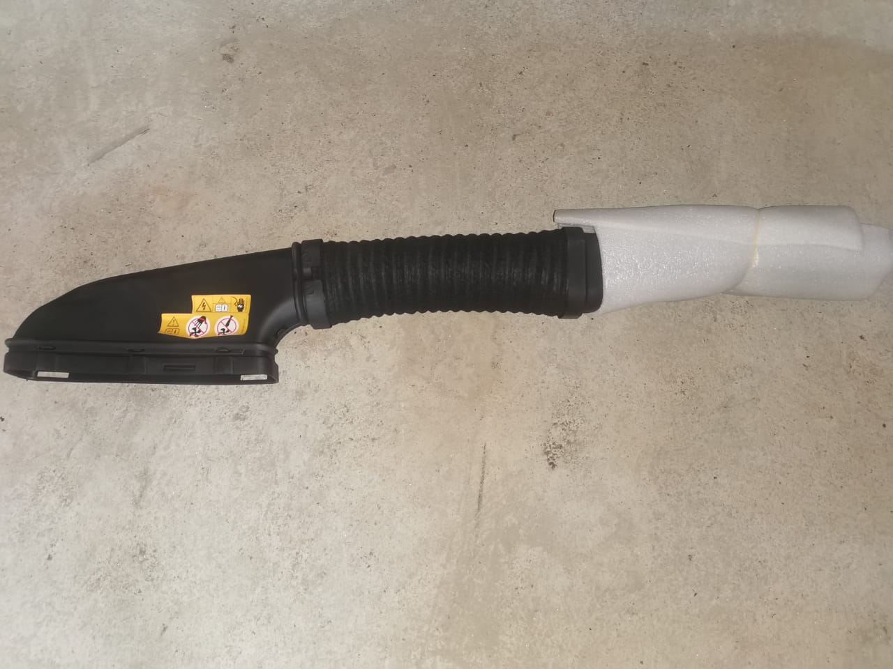 MERCEDES BENZ W117 AIR INTAKE PIPE FOR SALE - Private Seller MERCEDES BENZ W117 AIR INTAKE PIPE FOR SALE - Private Seller