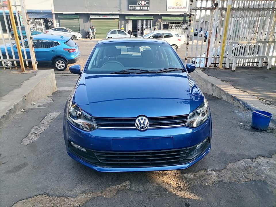 2019 Volkswagen polo vivo 1.4 Hatchback Comfortline Service history