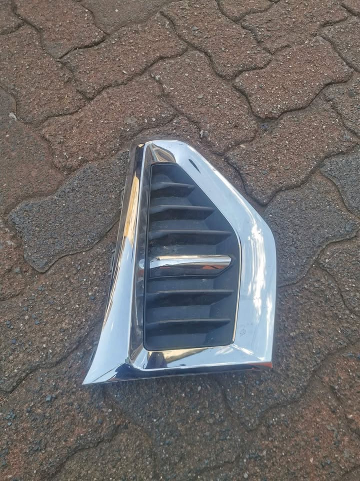 Haval Julion left fogcover - Private Seller Haval Julion left fogcover - Private Seller