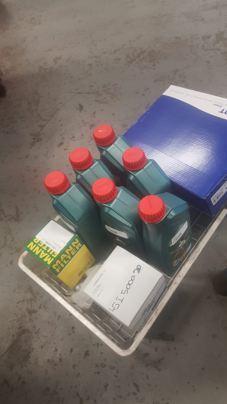 2010 Range Rover Sport 3.0 TDV6 Service Kit for sale - Private Seller