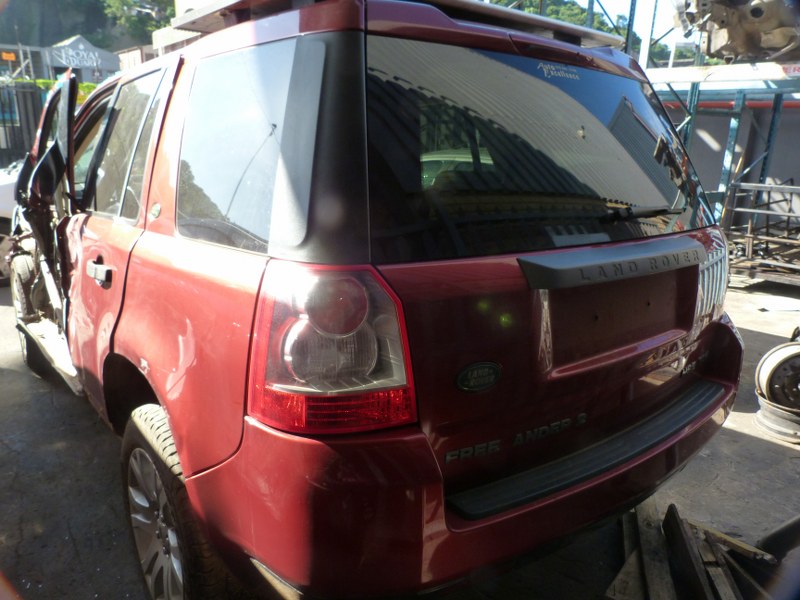 Land Rover Freelander 2 HSE TD4 AT Red - 2008 SPARESBOYZ STRIPPING FOR SPARES - Private Seller