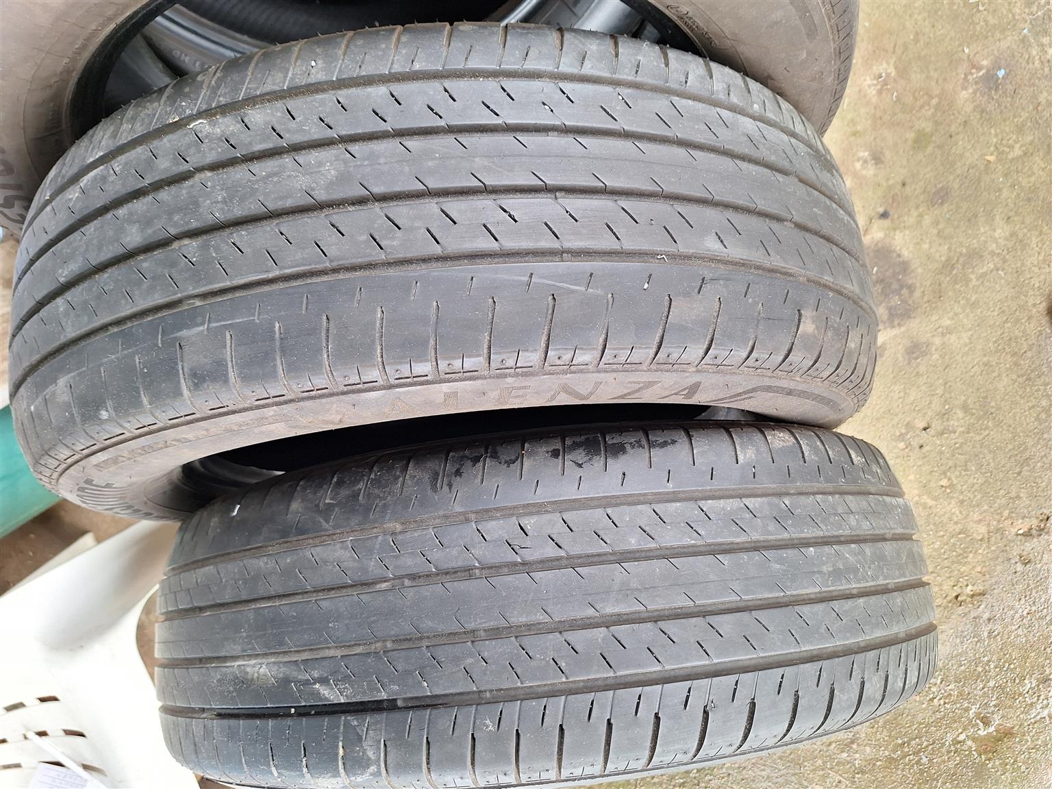 4 Bridgestone Alenza tyres with 80 to 85 % life. Size: 225/60R18  10H. - Private Seller