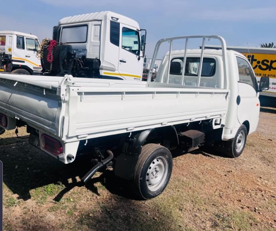 2015 HYANDAI,  H 100, Pick up